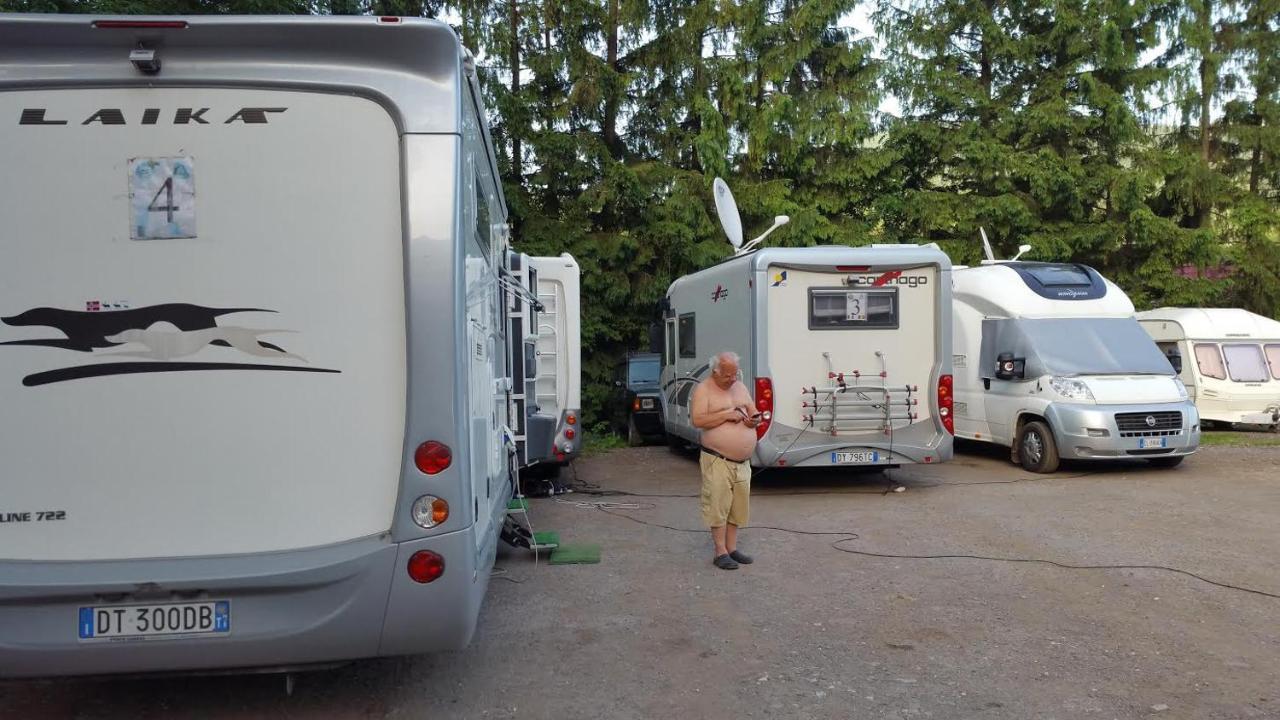 Camping Aviator, Numai Teren, Campare Pentru Rulote Autorulote Personale, Campingul Nu Are Rulote !!! Buşteni Dış mekan fotoğraf