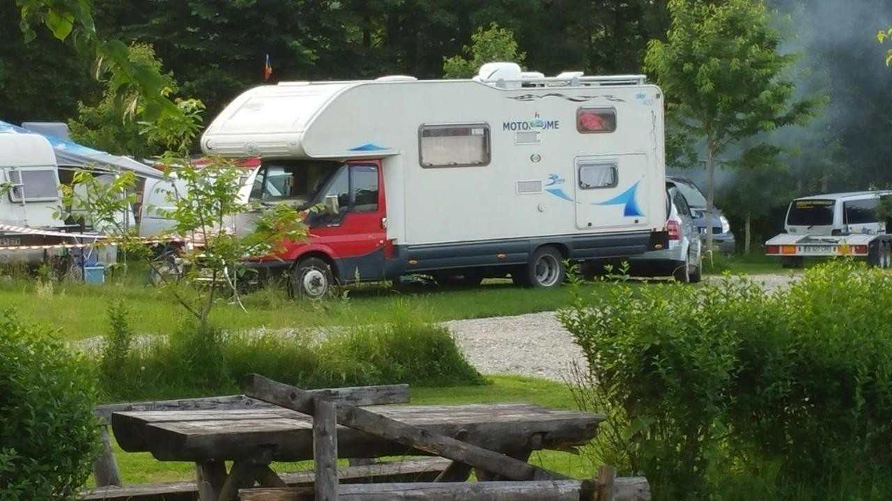 Camping Aviator, Numai Teren, Campare Pentru Rulote Autorulote Personale, Campingul Nu Are Rulote !!! Buşteni Dış mekan fotoğraf