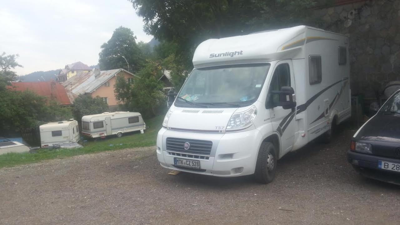 Camping Aviator, Numai Teren, Campare Pentru Rulote Autorulote Personale, Campingul Nu Are Rulote !!! Buşteni Dış mekan fotoğraf